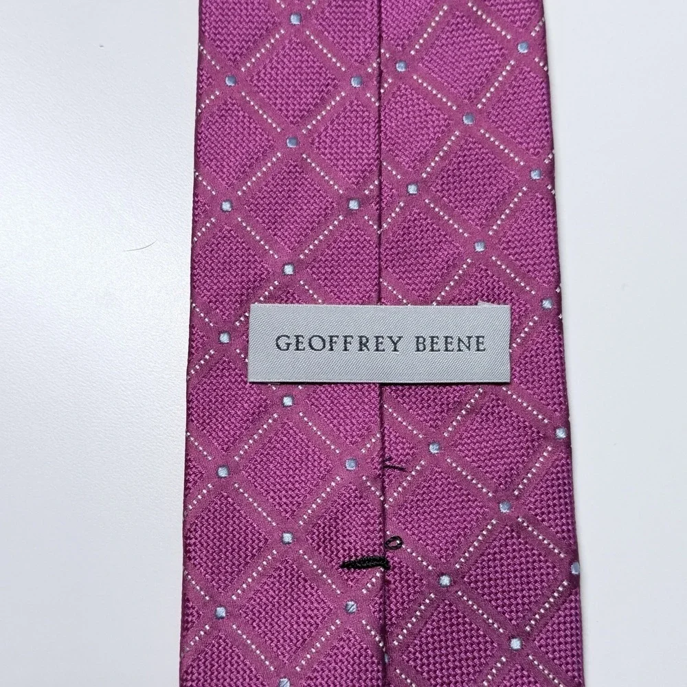 Geoffrey Beene Necktie Pink Check Old Money Preppy Ivy League Menswear Tie‎